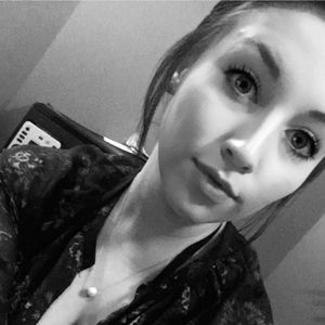 Meet your Posher, Elina